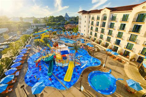 THE 10 CLOSEST Hotels to Disneyland Park, Anaheim .